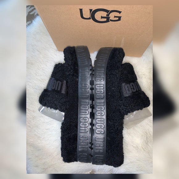 FIRM PRICE‼️UGG Fluffita Sheepskin Slide Sandals - Picture 4 of 5